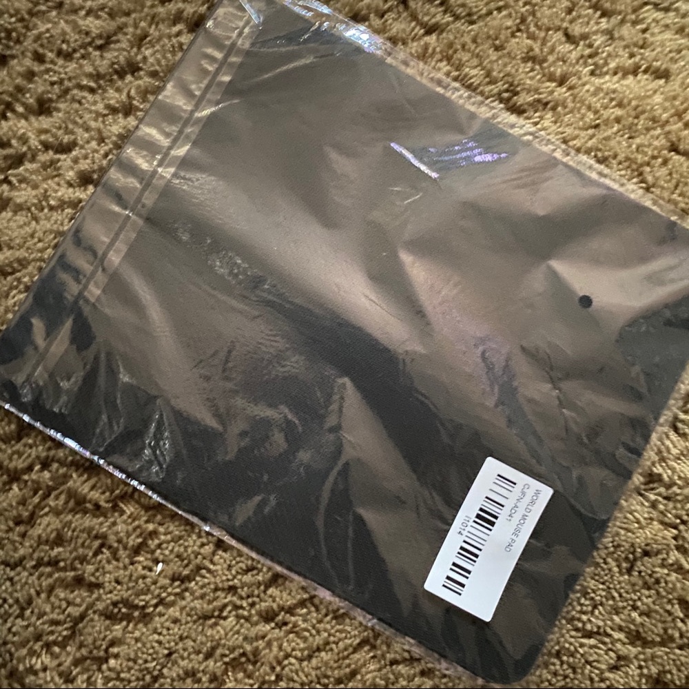 Travis Scott World Mousepad - Picture 2 of 3